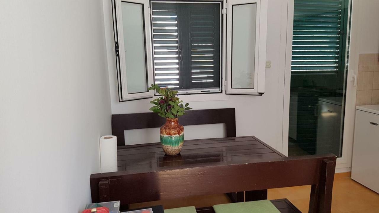Apartment Gal Подгора Екстериор снимка