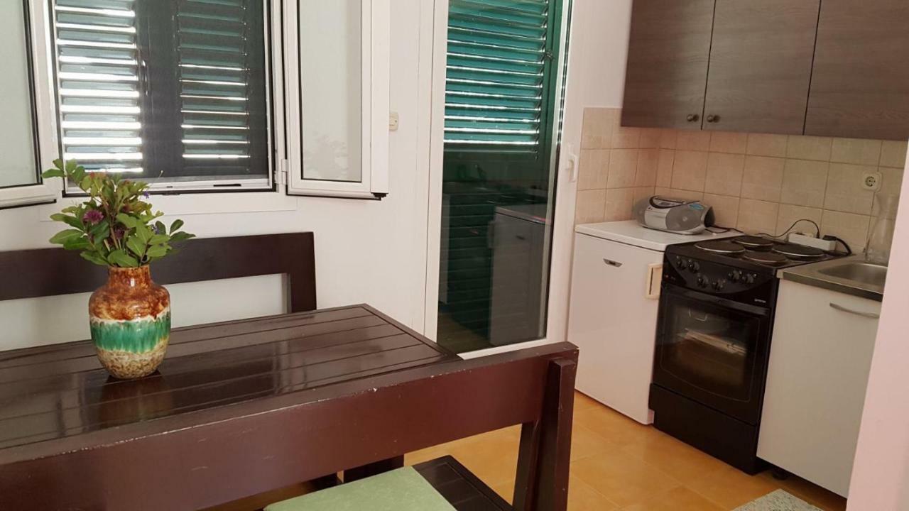 Apartment Gal Подгора Екстериор снимка